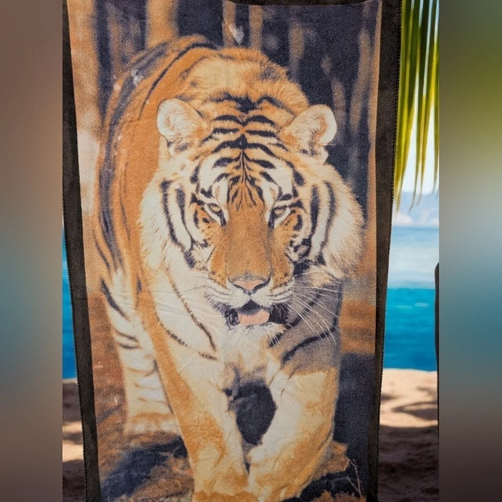 Disney Tiger Beach Towel (EUC)